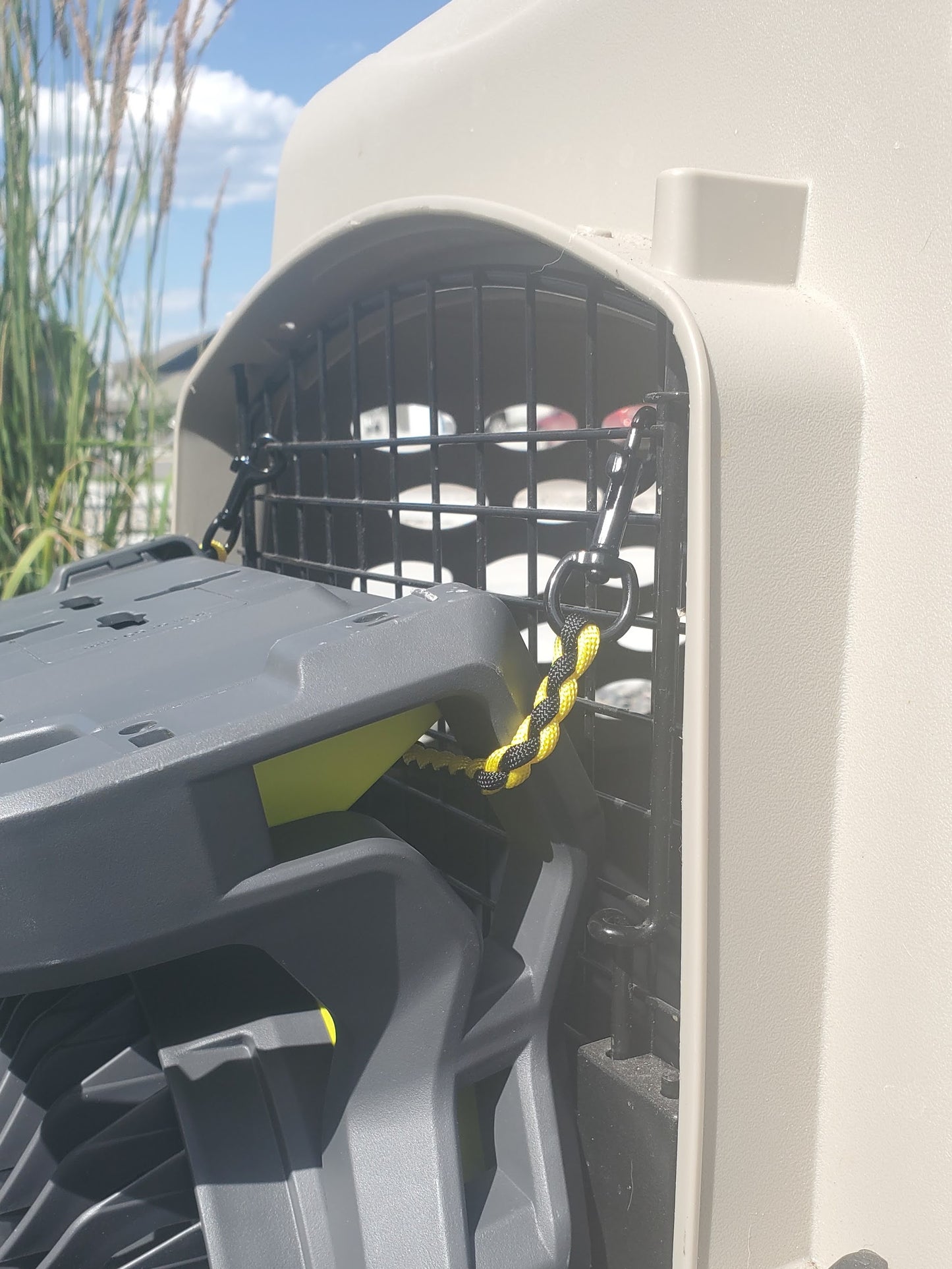 Fan Hanger